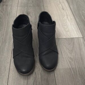 Black Ankle Boots with Low Heel and Textured Material